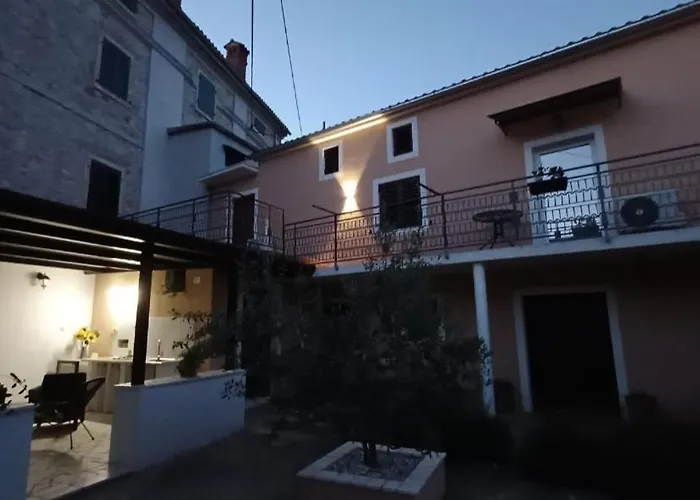 Appartement Casa Simeti Charming Mediterranean Near With Private Garden & Free Parking Poreč