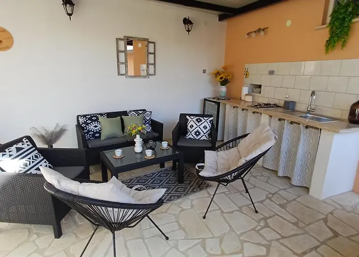 Casa Simeti Charming Mediterranean Near With Private Garden & Free Parking Appartement *