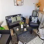 Casa Simeti Charming Mediterranean Near With Private Garden & Free Parking Lejlighed