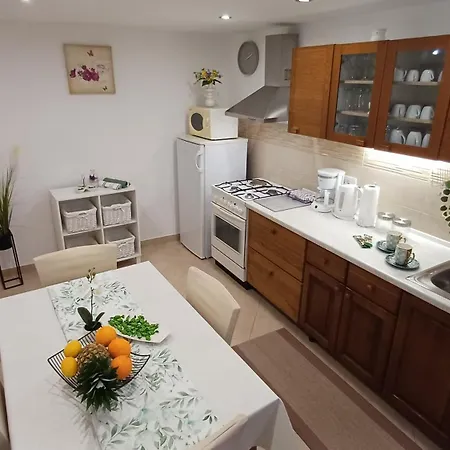 Casa Simeti Charming Mediterranean Near With Private Garden & Free Parking Пореч