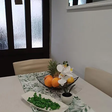 Casa Simeti Charming Mediterranean Near With Private Garden & Free Parking Апартаменты *