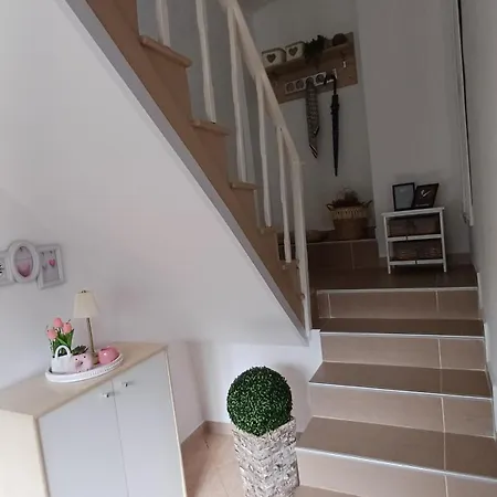 Апартаменты Casa Simeti Charming Mediterranean Near With Private Garden & Free Parking