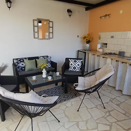 Casa Simeti Charming Mediterranean Near With Private Garden & Free Parking Апартаменты *